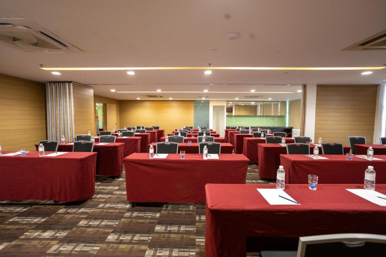 Citrus Hotel Johor Bahru By Compass Hospitality Kültér fotó